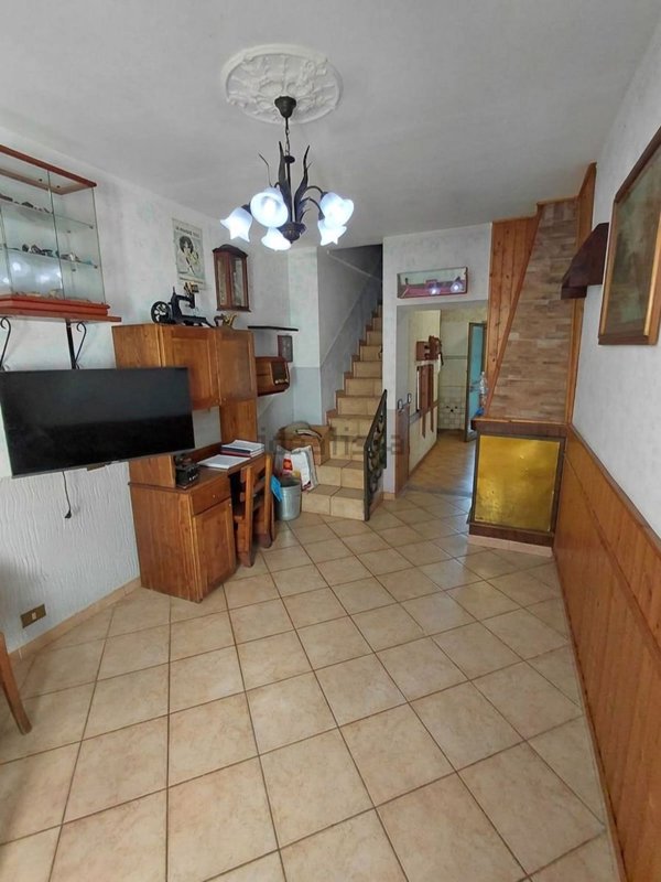 casa indipendente in vendita a Montecarlo