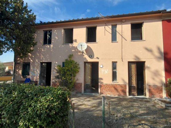 casa indipendente in vendita a Montecarlo