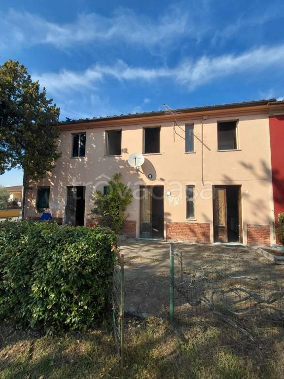 casa indipendente in vendita a Montecarlo