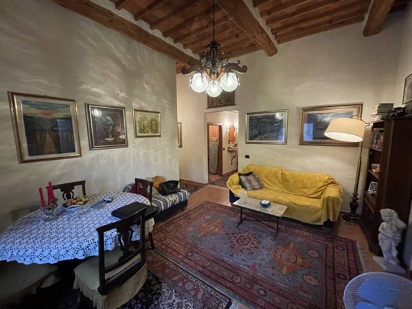 appartamento in vendita a Pescaglia in zona San Martino in Freddana
