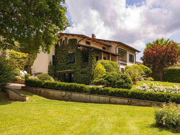 casa indipendente in vendita a Pescaglia in zona San Martino in Freddana