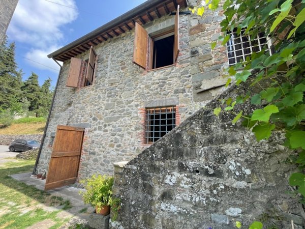 casa indipendente in vendita a Pescaglia
