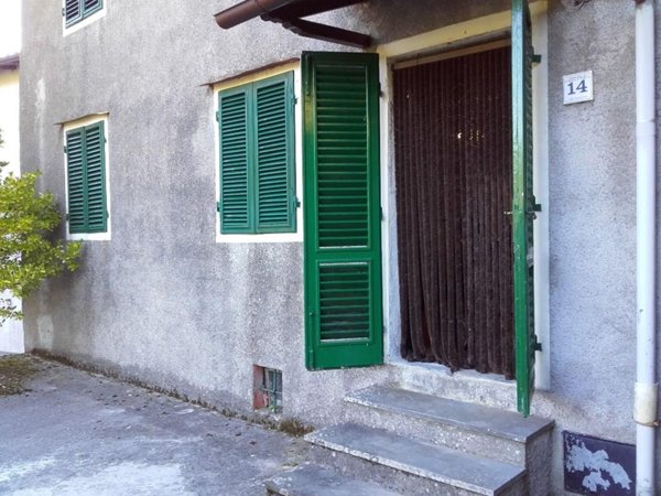 casa indipendente in vendita a Pescaglia in zona San Rocco