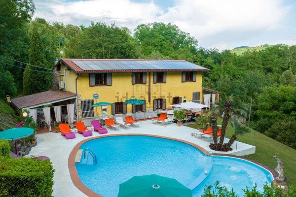 casa indipendente in vendita a Pescaglia