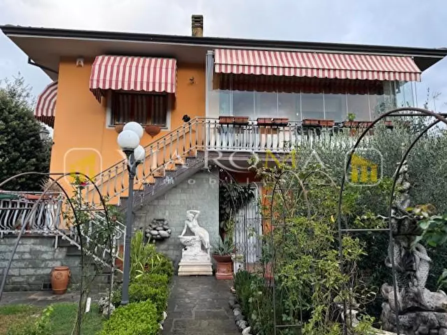 casa indipendente in vendita a Pescaglia in zona Monsagrati