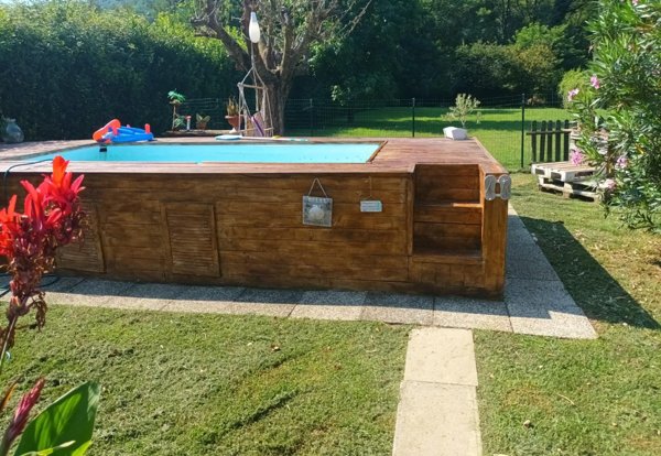 casa indipendente in vendita a Pescaglia in zona Monsagrati