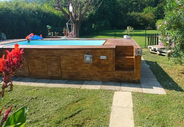 casa indipendente in vendita a Pescaglia in zona Monsagrati