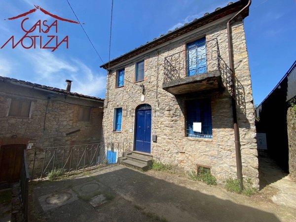 casa indipendente in vendita a Pescaglia