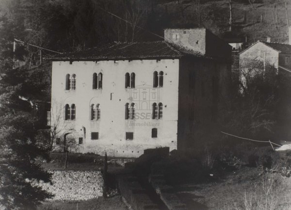 casa indipendente in vendita a Pescaglia