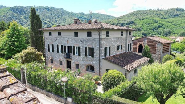 casa indipendente in vendita a Pescaglia in zona San Martino in Freddana