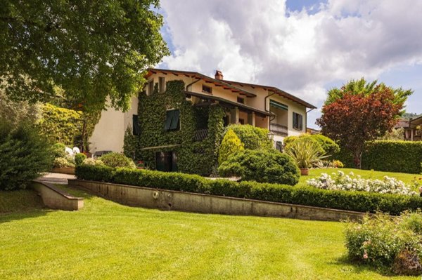 casa indipendente in vendita a Pescaglia