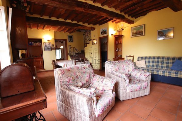 casa indipendente in vendita a Pescaglia in zona Gello