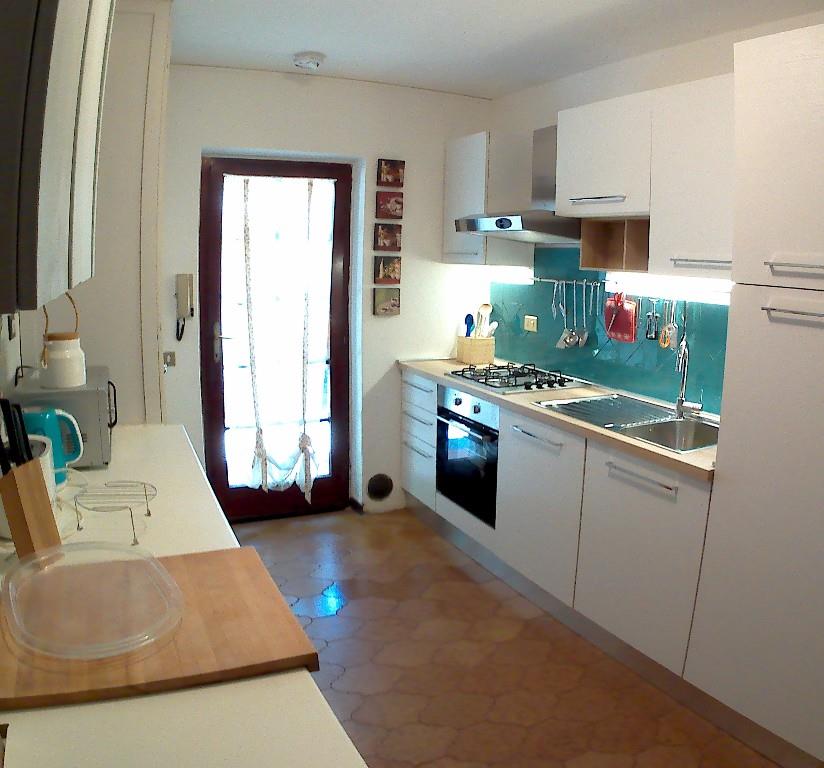 casa indipendente in vendita a Pescaglia in zona Monsagrati