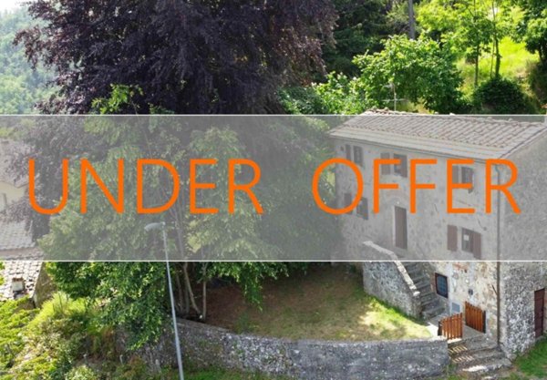 casa indipendente in vendita a Pescaglia