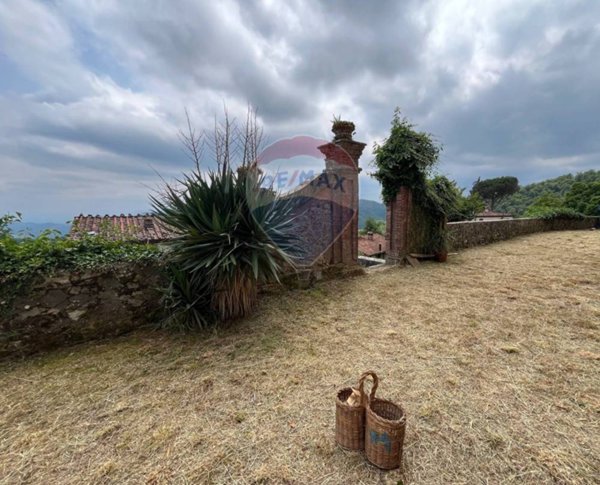 villa in vendita a Pescaglia in zona Gello