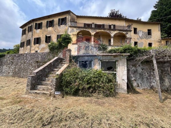 villa in vendita a Pescaglia in zona Gello