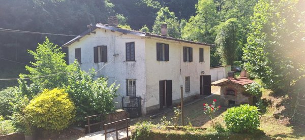 casa semindipendente in vendita a Pescaglia in zona Pascoso