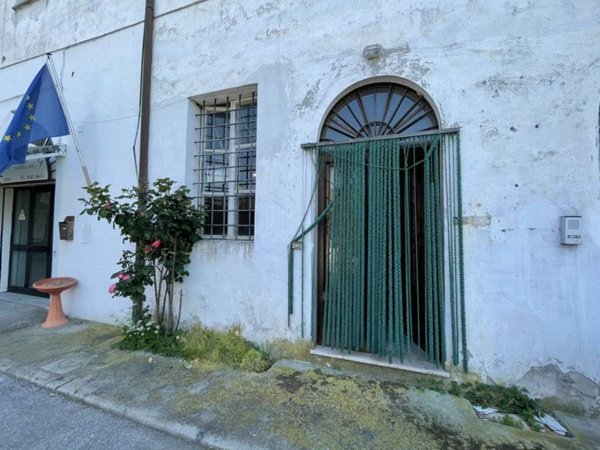 ufficio in vendita a Pescaglia in zona San Martino in Freddana