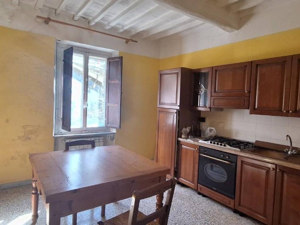 casa indipendente in vendita a Pescaglia