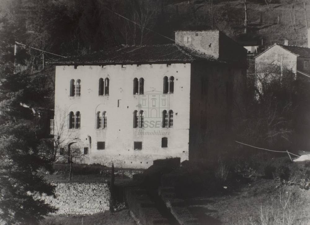 casa indipendente in vendita a Pescaglia