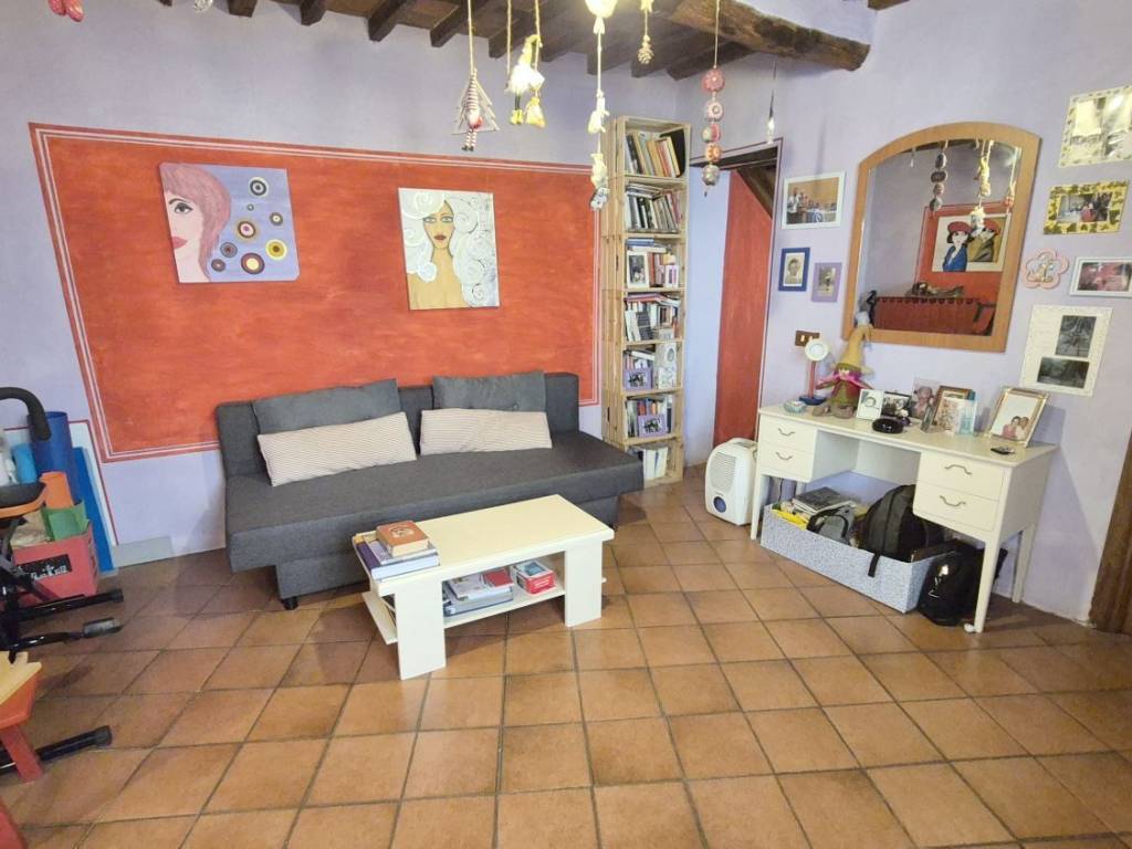 casa indipendente in vendita a Pescaglia in zona Fiano