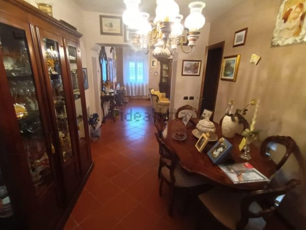 casa indipendente in vendita a Pescaglia