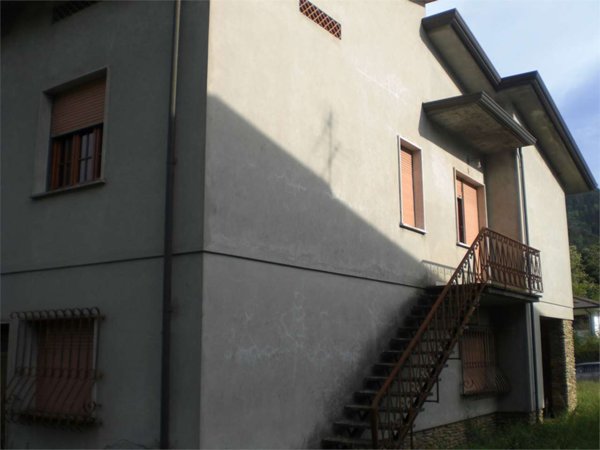 casa indipendente in vendita a Pescaglia in zona San Martino in Freddana