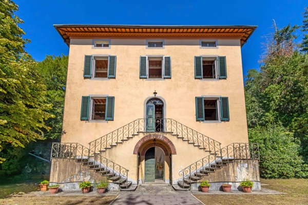 casa indipendente in vendita a Pescaglia in zona Gello