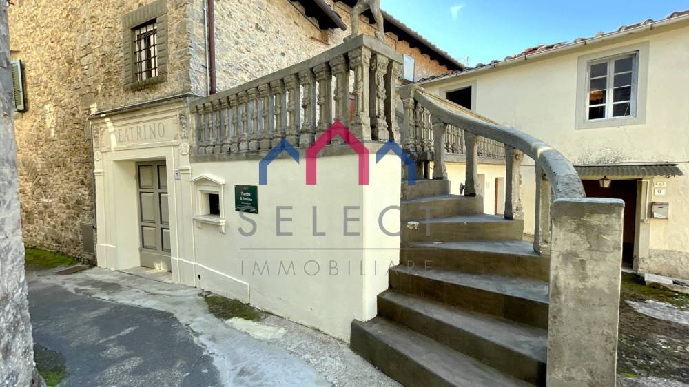 casa indipendente in vendita a Pescaglia in zona Vetriano