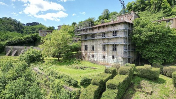 casa indipendente in vendita a Pescaglia