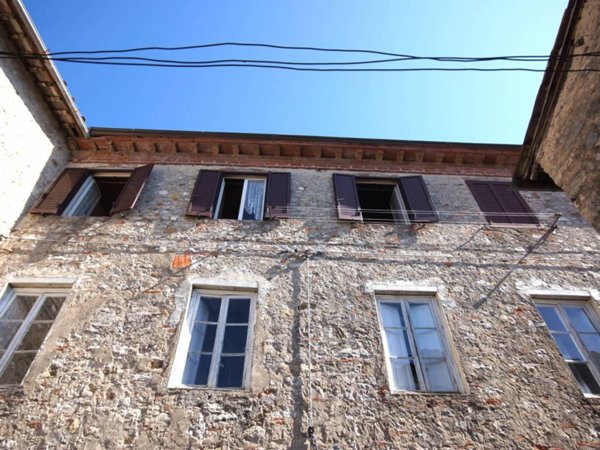 appartamento in vendita a Pescaglia in zona Fiano