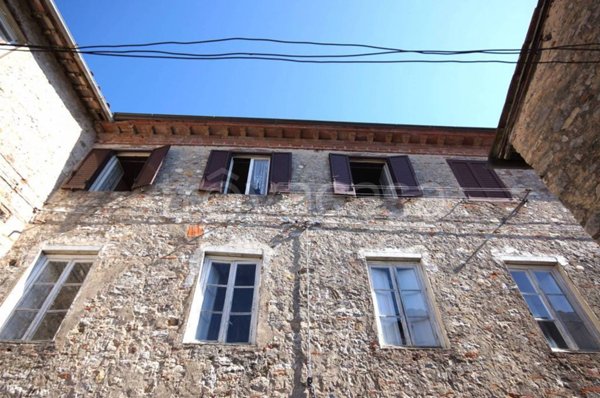 appartamento in vendita a Pescaglia in zona Fiano