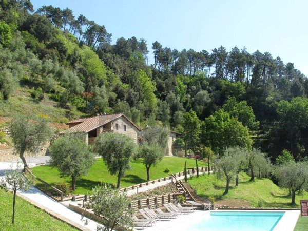casa indipendente in vendita a Pescaglia