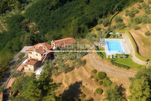 casa indipendente in vendita a Pescaglia