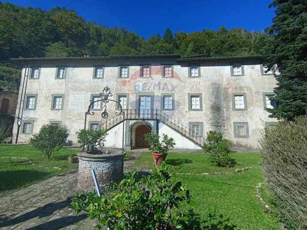 casa indipendente in vendita a Pescaglia in zona Convalle