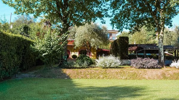 casa indipendente in vendita a Pescaglia