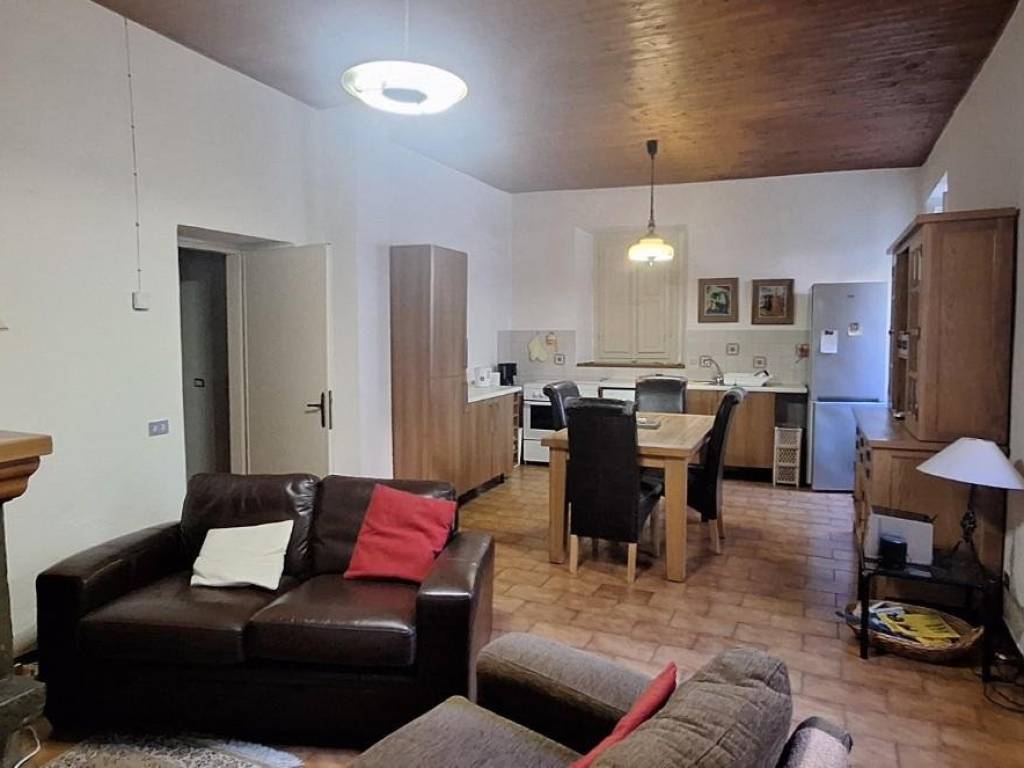 appartamento in vendita a Pescaglia in zona Convalle