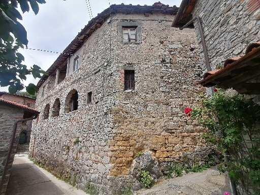 casa indipendente in vendita a Pescaglia in zona Gello