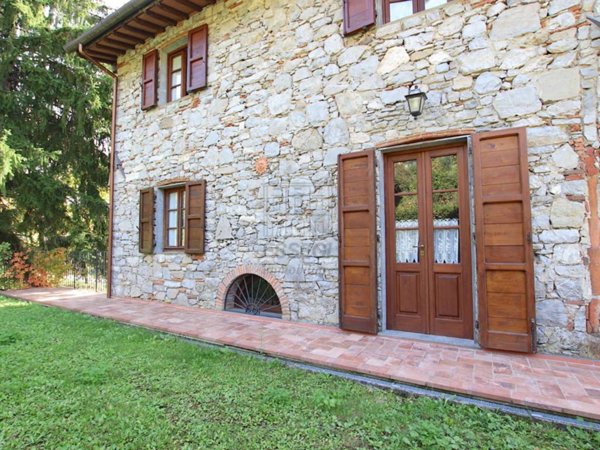 intera palazzina in vendita a Pescaglia