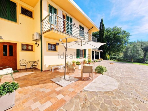 casa indipendente in vendita a Pescaglia