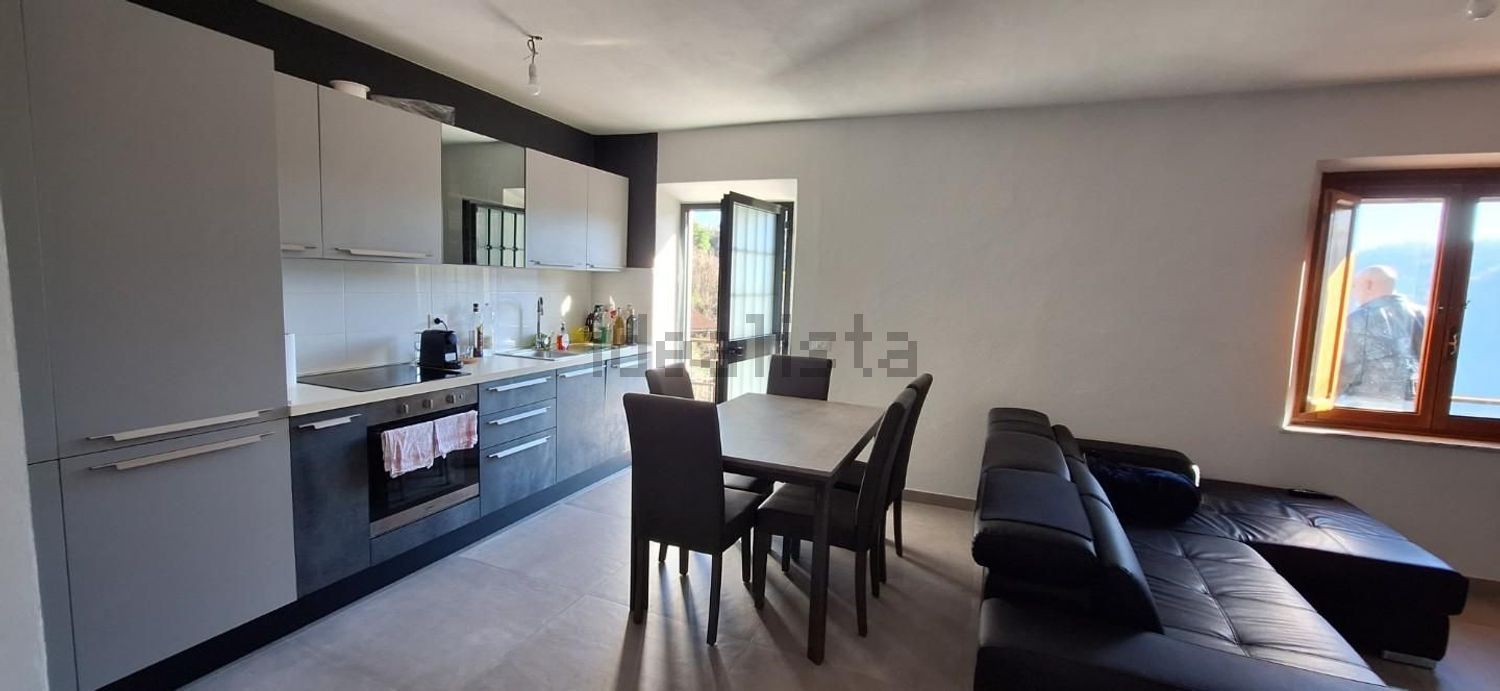 casa indipendente in vendita a Pescaglia