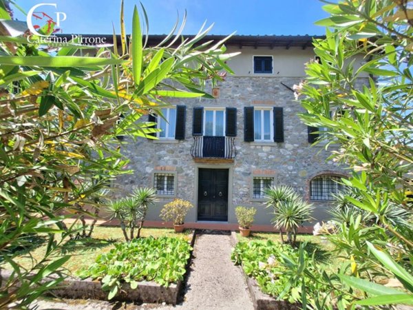 casa indipendente in vendita a Pescaglia in zona San Martino in Freddana