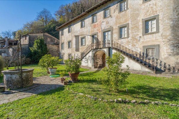 casa indipendente in vendita a Pescaglia in zona Convalle