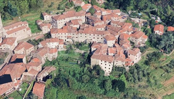 appartamento in vendita a Pescaglia in zona Colognora