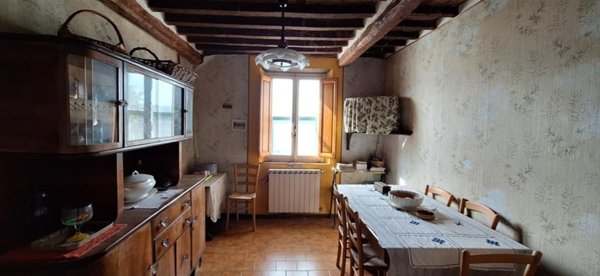 casa indipendente in vendita a Pescaglia
