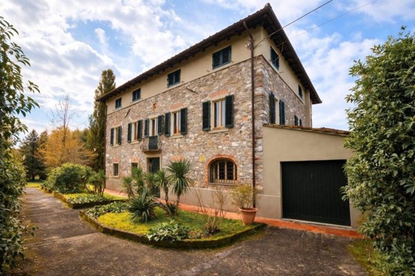 casa indipendente in vendita a Pescaglia in zona San Martino in Freddana