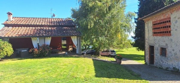 casale in vendita a Pescaglia in zona Gello