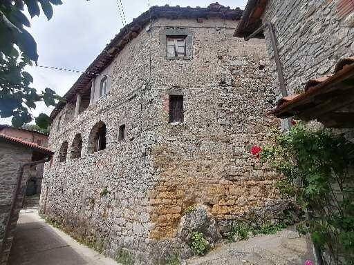 casa indipendente in vendita a Pescaglia in zona Gello