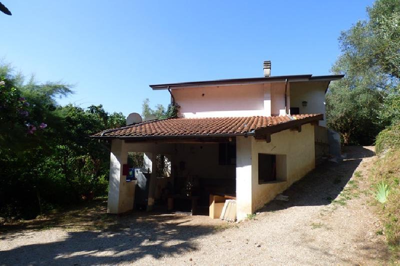 casa indipendente in vendita a Pescaglia