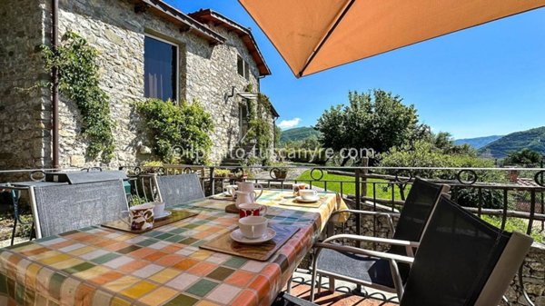 casale in vendita a Pescaglia